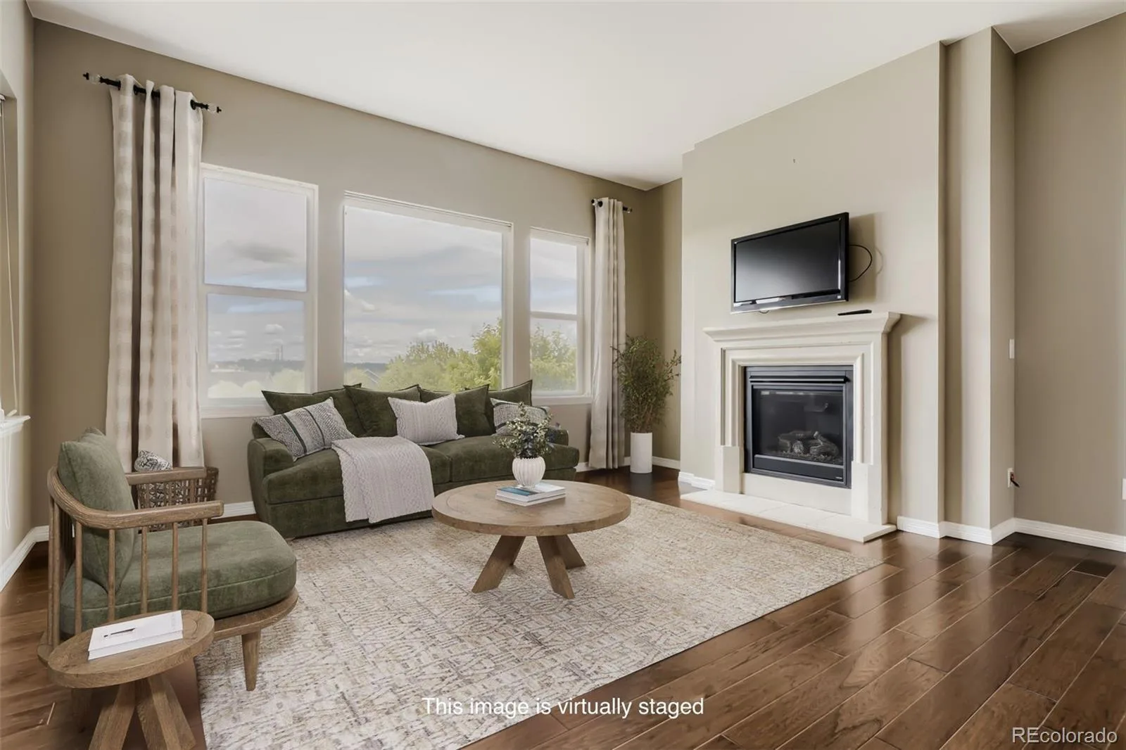 8450 S Biloxi Court Aurora CO 80016 | MLS #REC9388603 08042026200539 1600 6