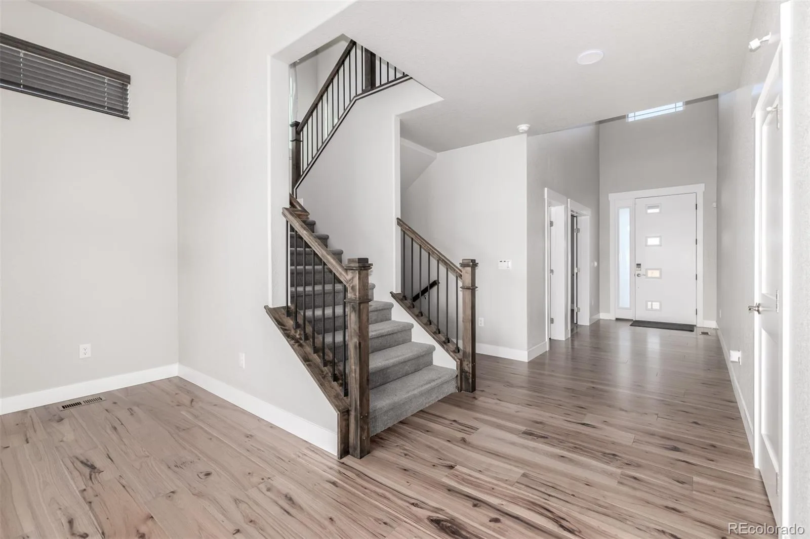 23814 E 36th Place Aurora CO 80019 | MLS #REC9389275 08202026011222 1600 3