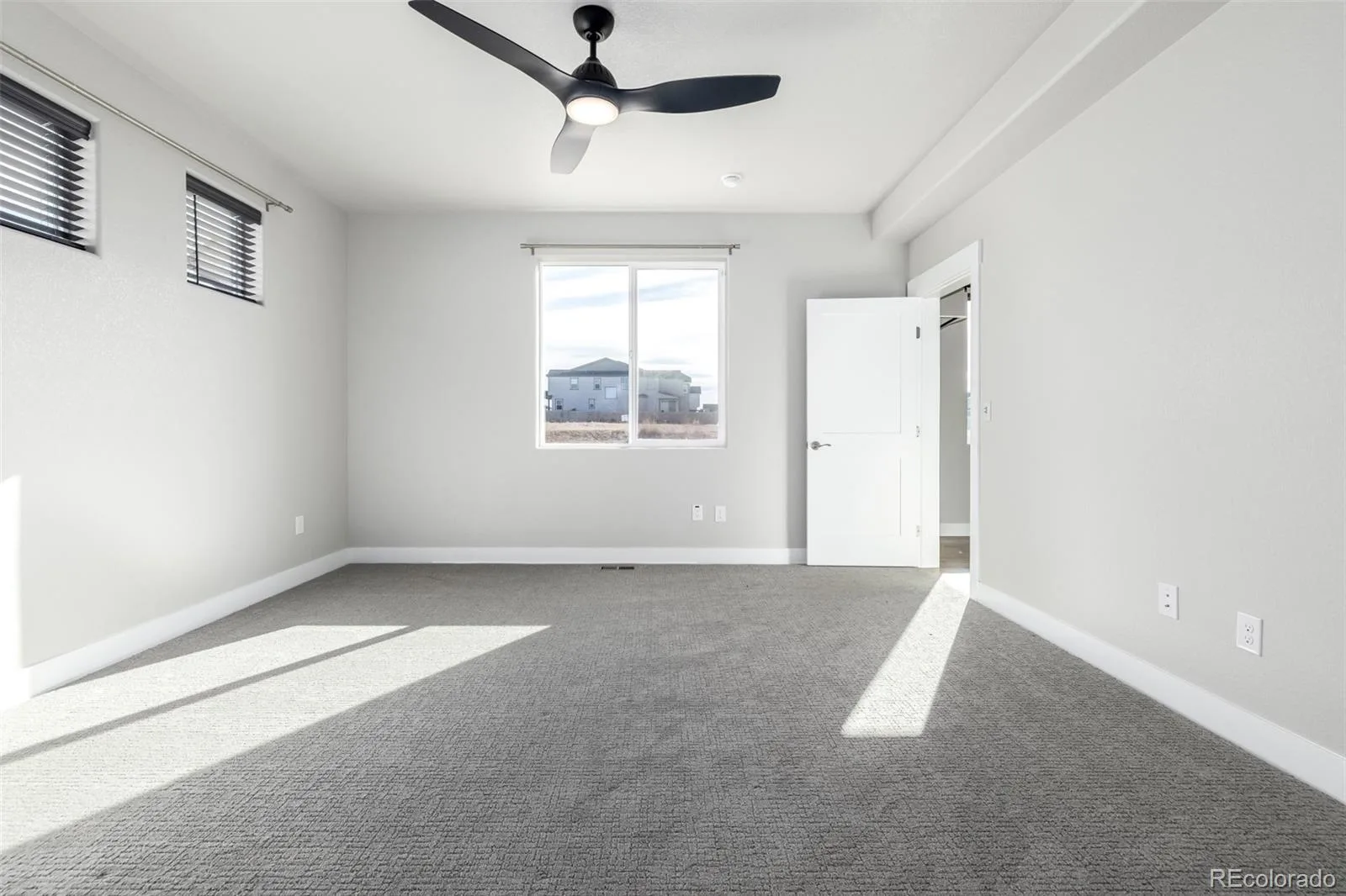23814 E 36th Place Aurora CO 80019 | MLS #REC9389275 08202026011222 1600 30
