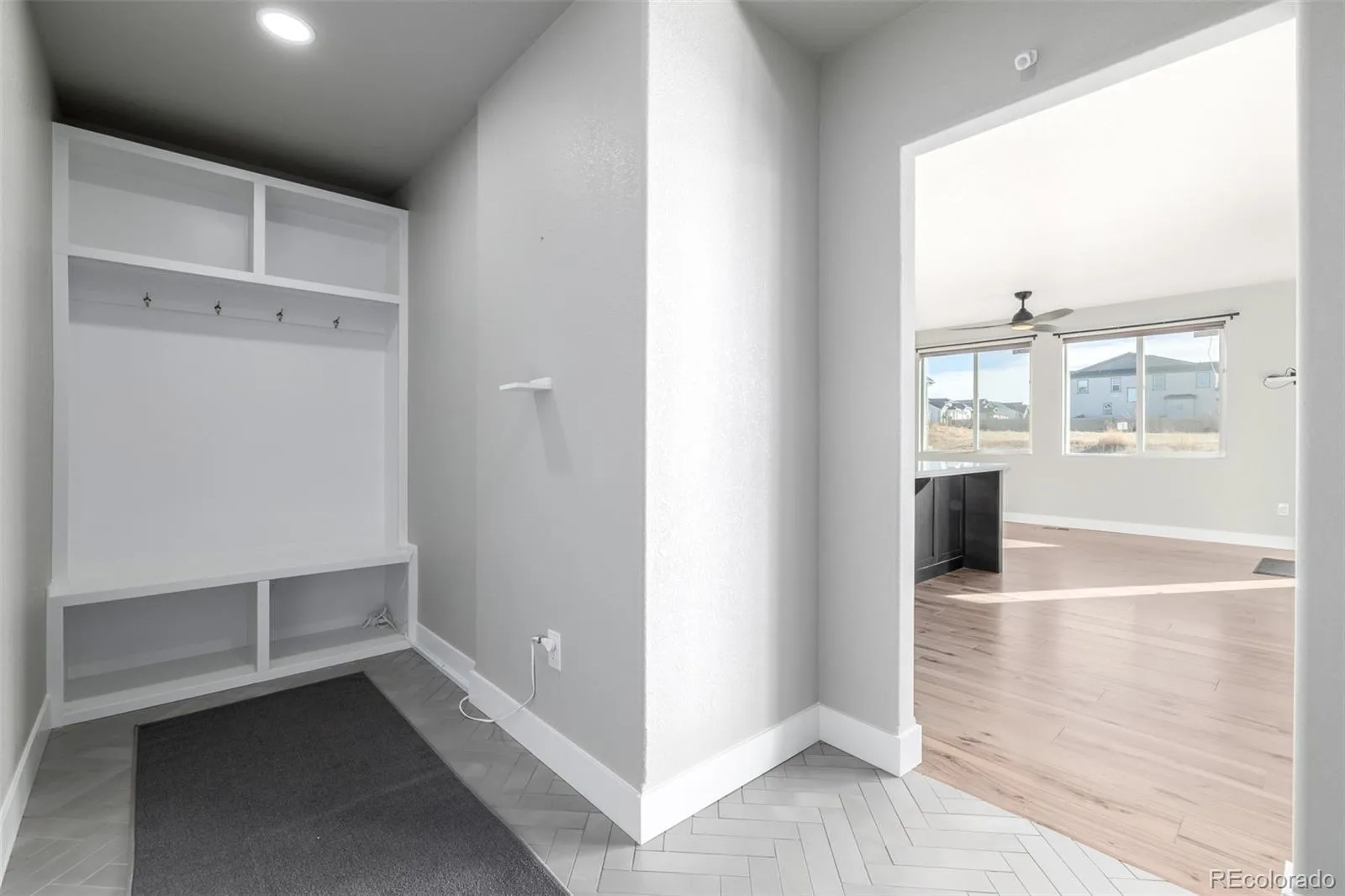 23814 E 36th Place Aurora CO 80019 | MLS #REC9389275 08202026011222 1600 33