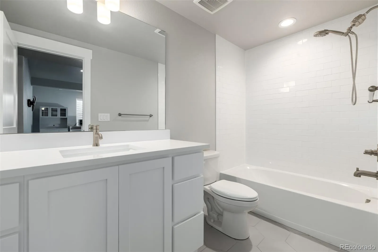 23814 E 36th Place Aurora CO 80019 | MLS #REC9389275 08202026011222 1600 41