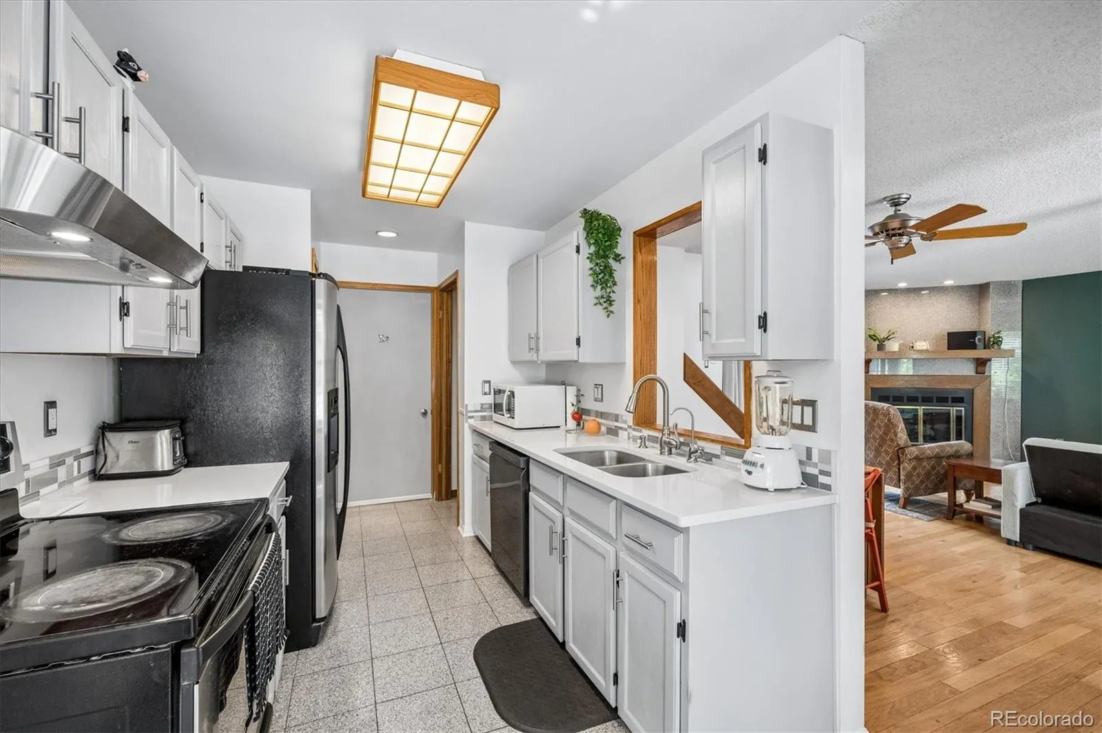1956 S Balsam Street Lakewood CO 80227 | MLS #REC9390230 05152026201601 1600 7