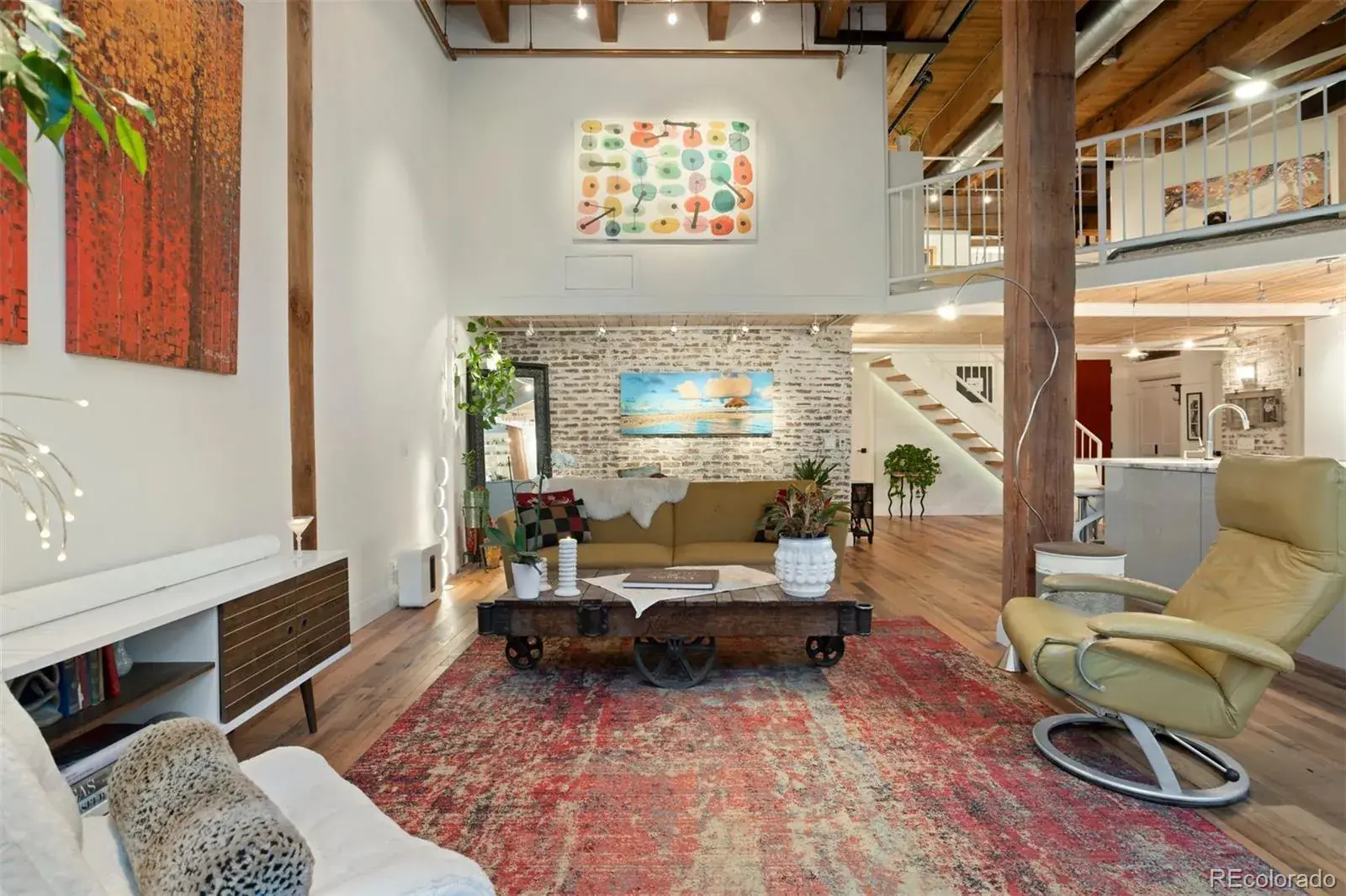 12102025222222 1600 21