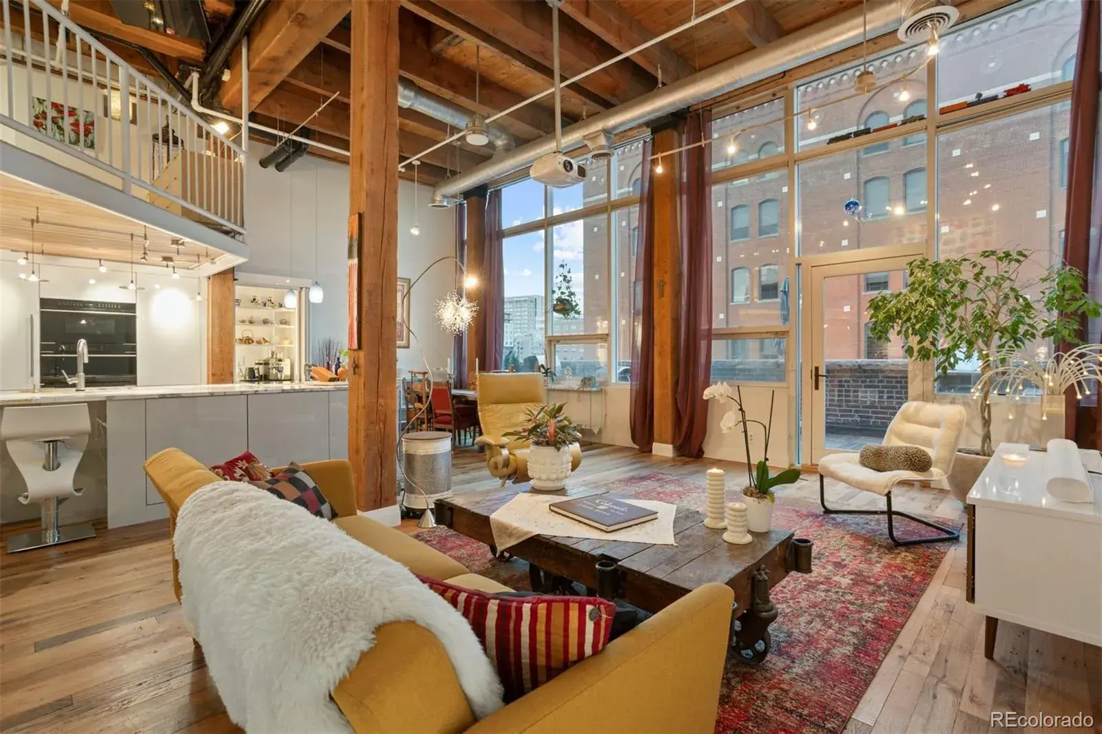 12102025222222 1600 22