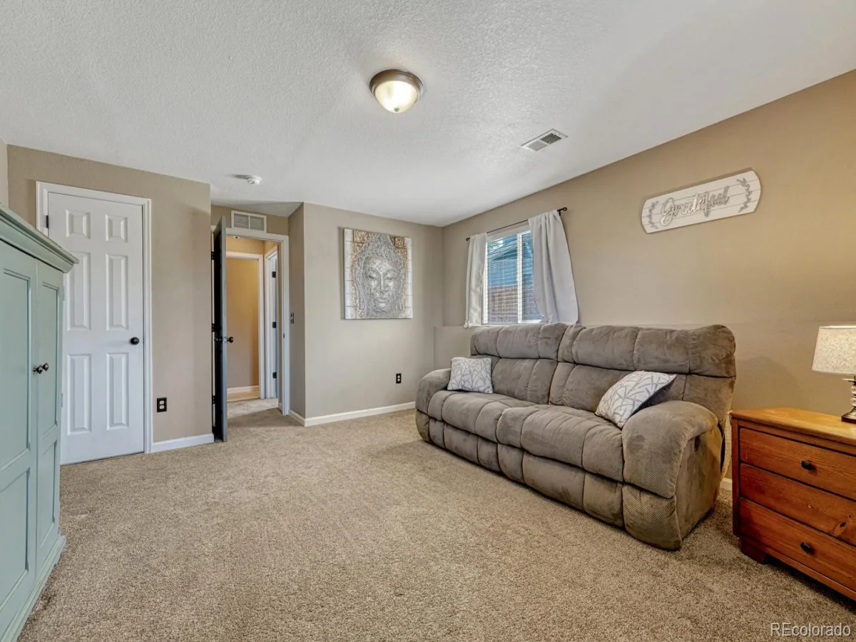 2017 S Fundy Court Aurora CO 80013 | MLS #REC9392972 07232026154342 1200 35