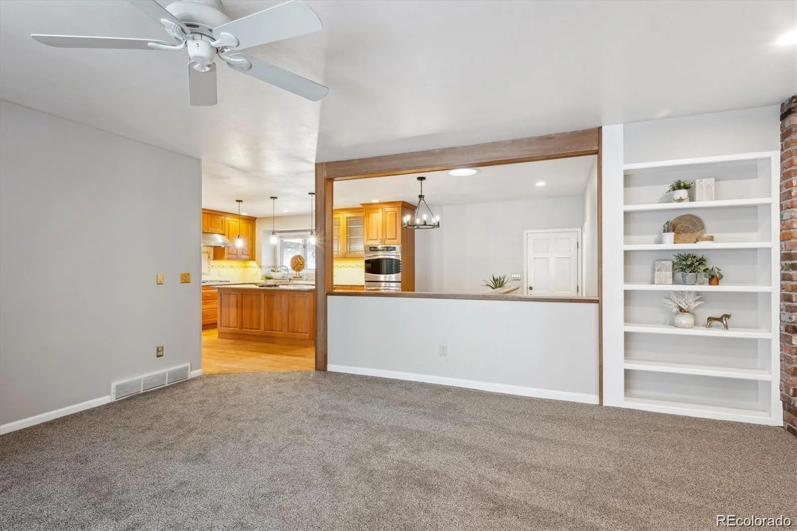 6140 W Evans Place Lakewood CO 80227 MLS #REC9397957 06252026014648 1600 14