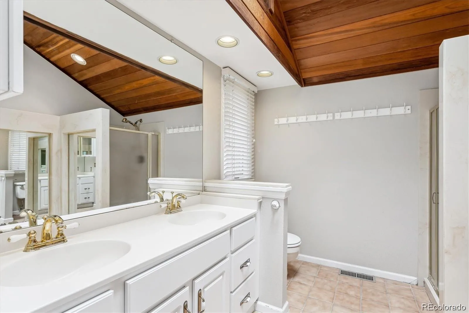 6140 W Evans Place Lakewood CO 80227 MLS #REC9397957 06252026014648 1600 16