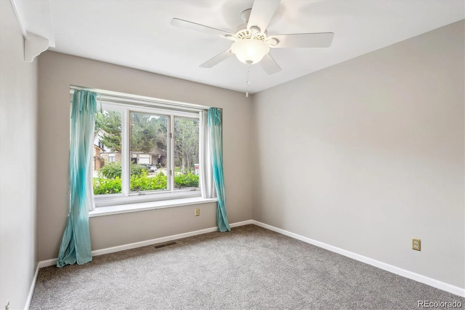6140 W Evans Place Lakewood CO 80227 MLS #REC9397957 06252026014648 1600 19