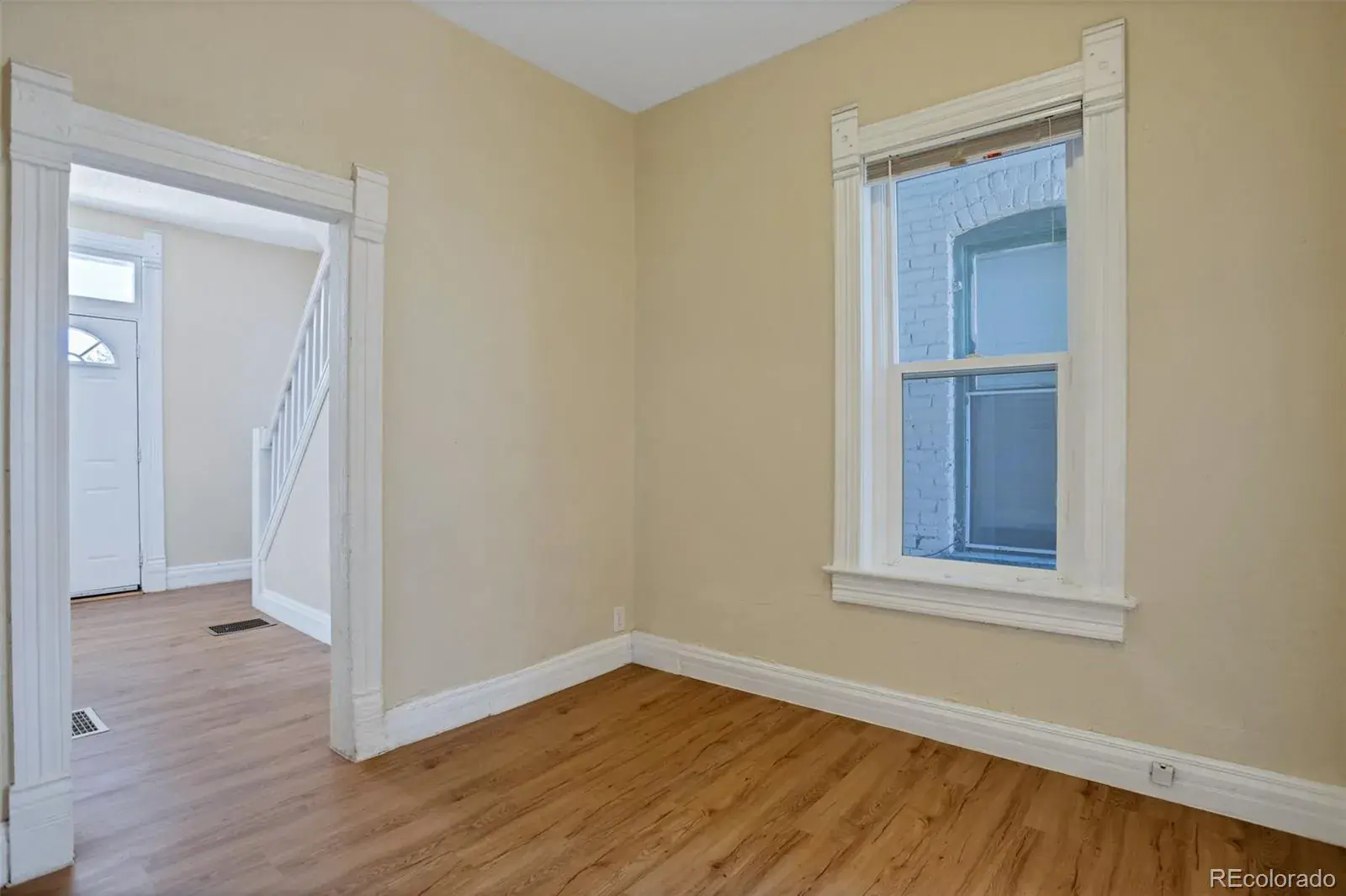 10032025001640 1600 12