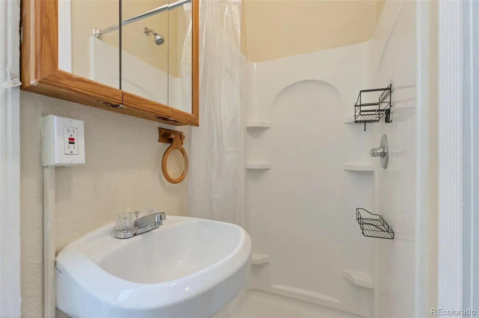 10032025001640 1600 15