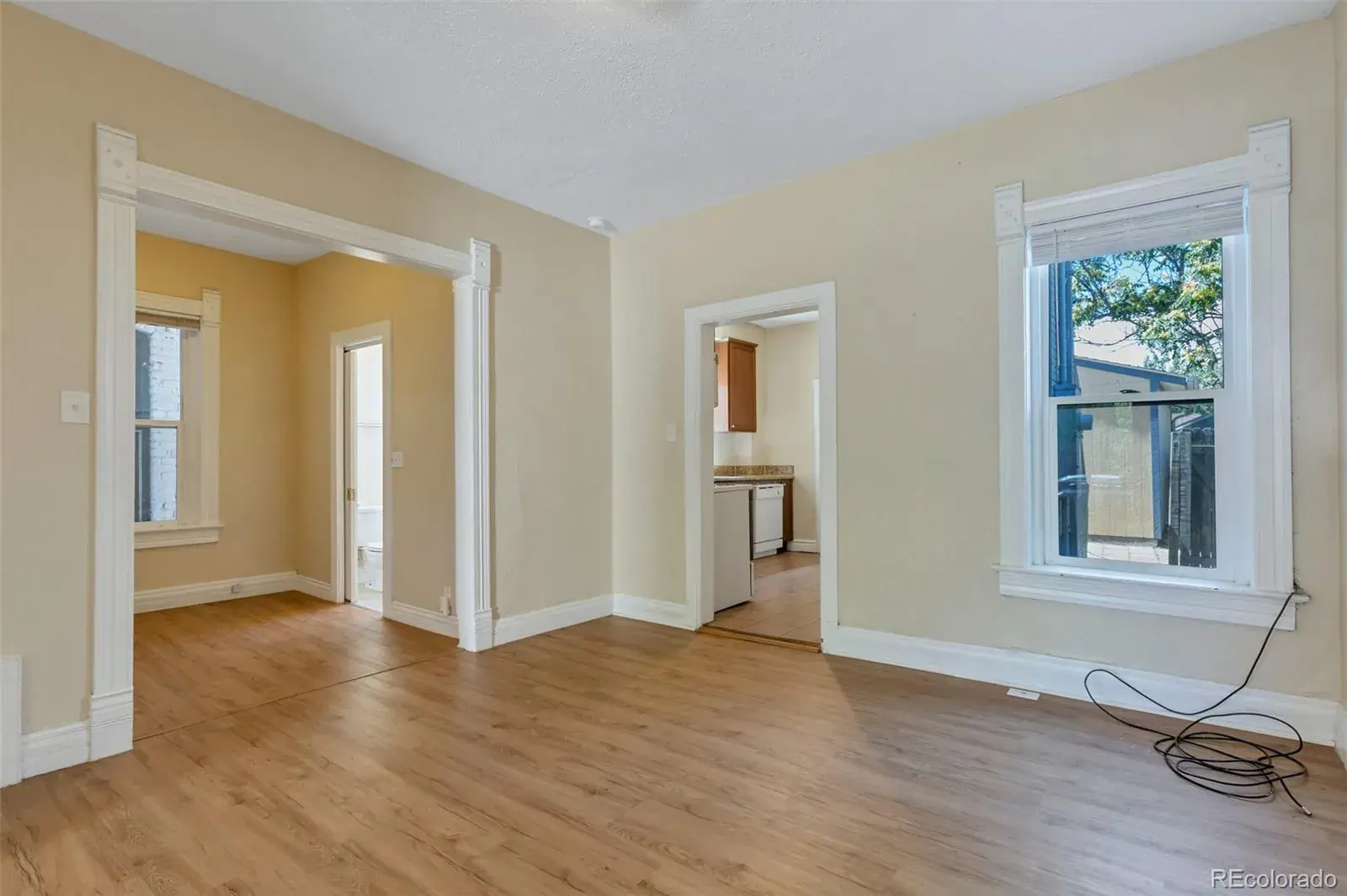 10032025001640 1600 8