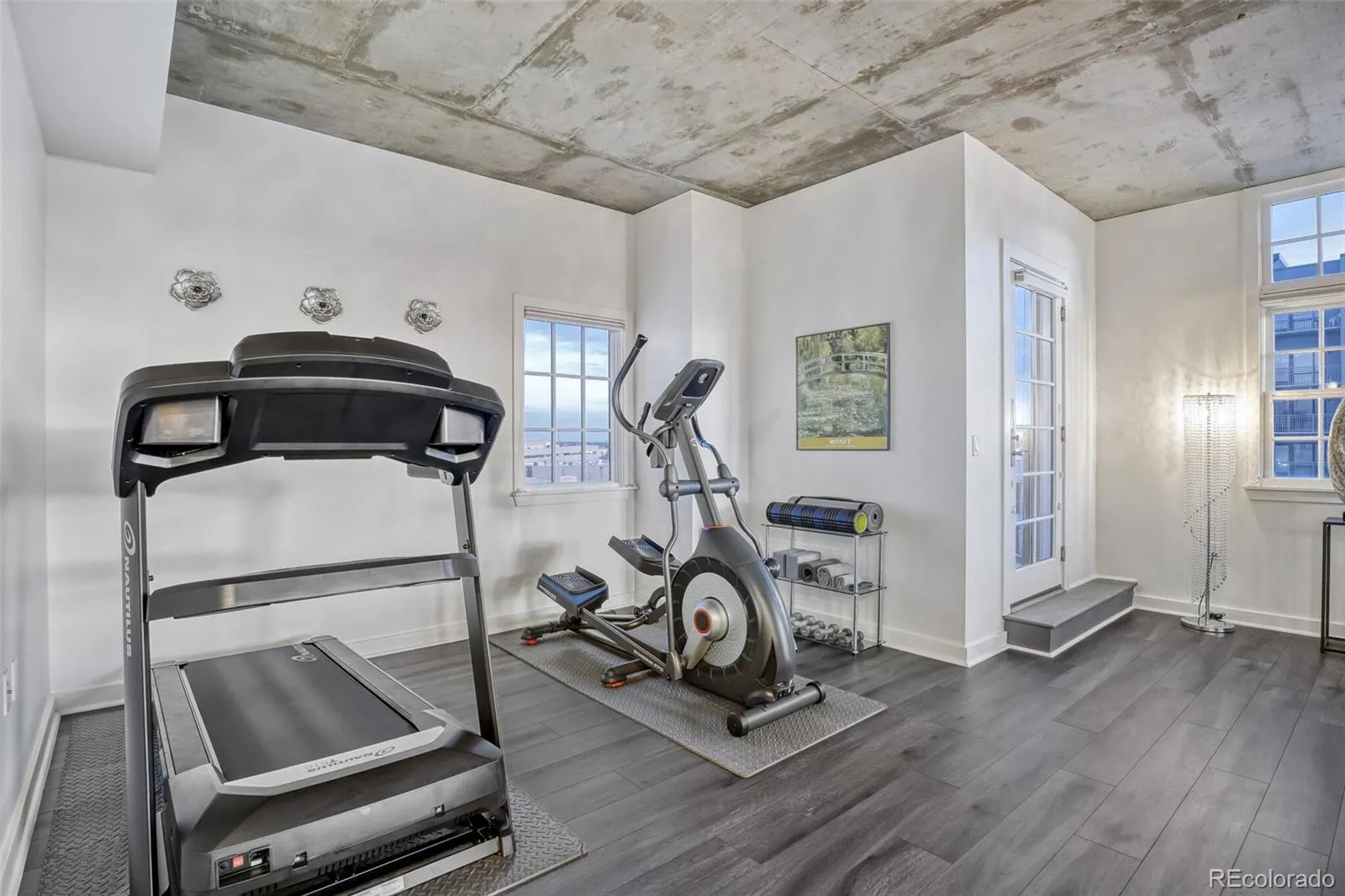 04142026043511 1600 11