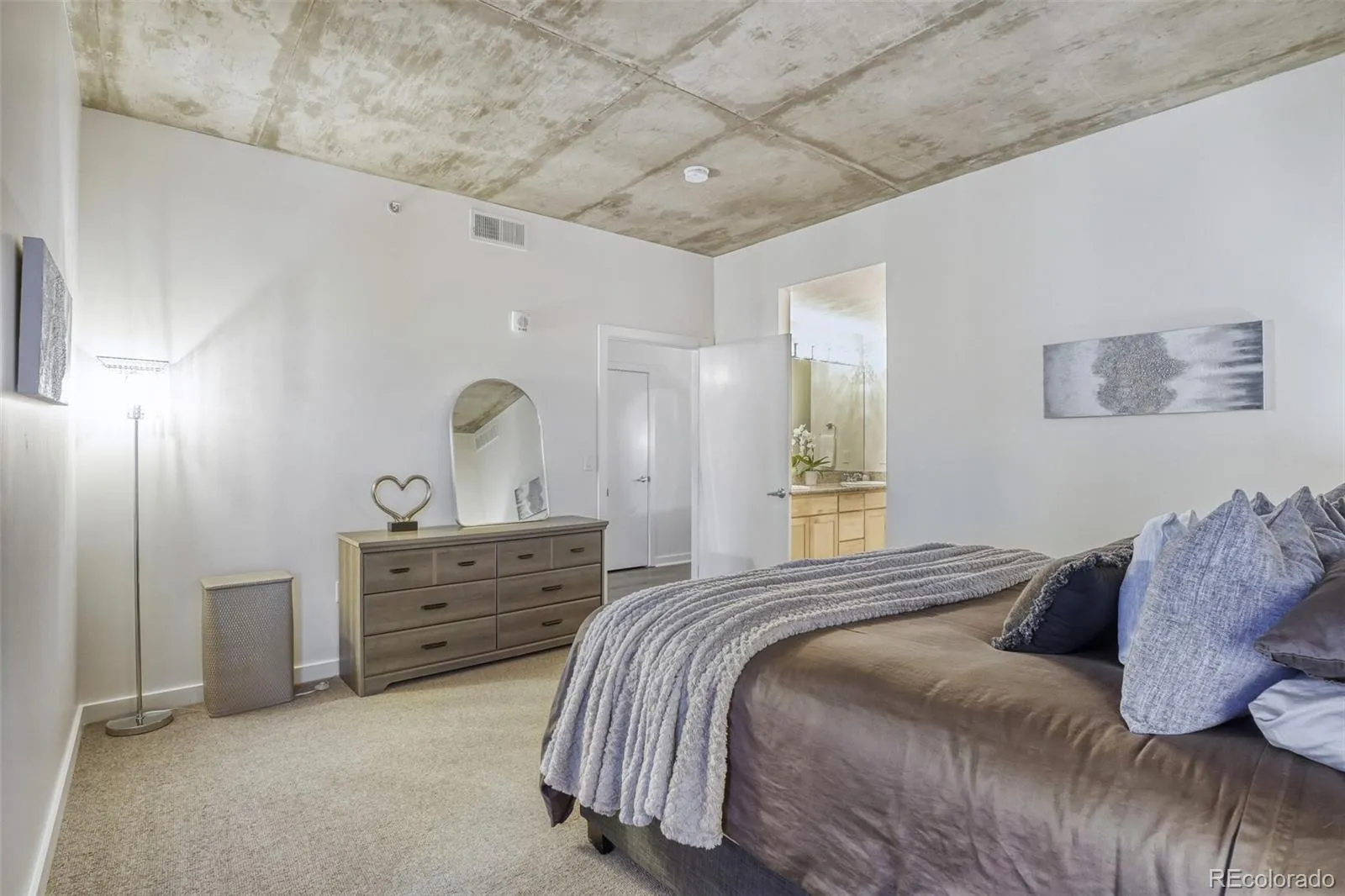 04142026043511 1600 14