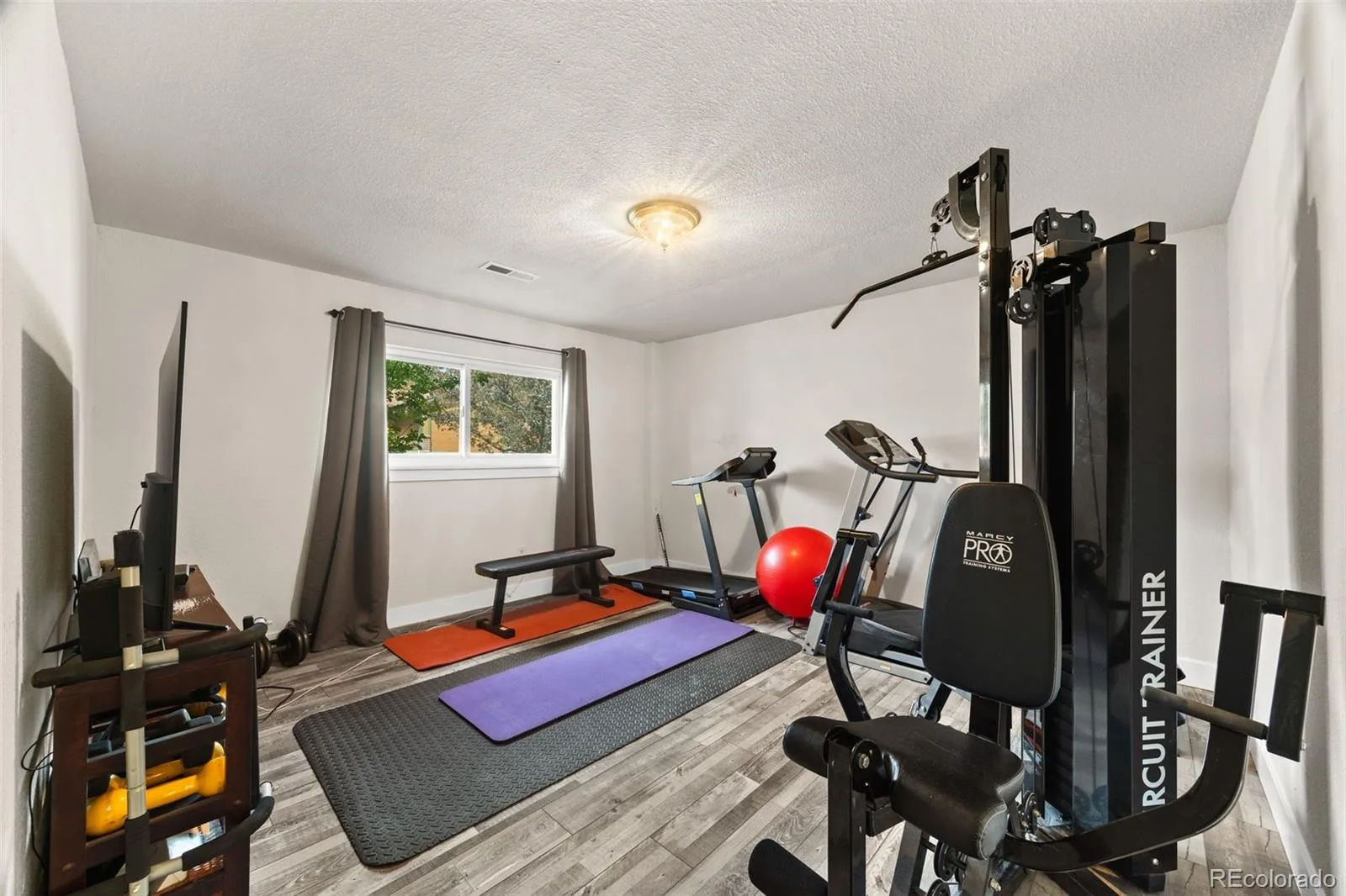 2366 S Eldridge Court Denver CO 80228 | MLS #REC9401505 08122026213053 1600 28