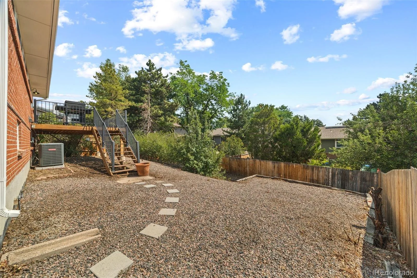2366 S Eldridge Court Denver CO 80228 | MLS #REC9401505 08122026213053 1600 37