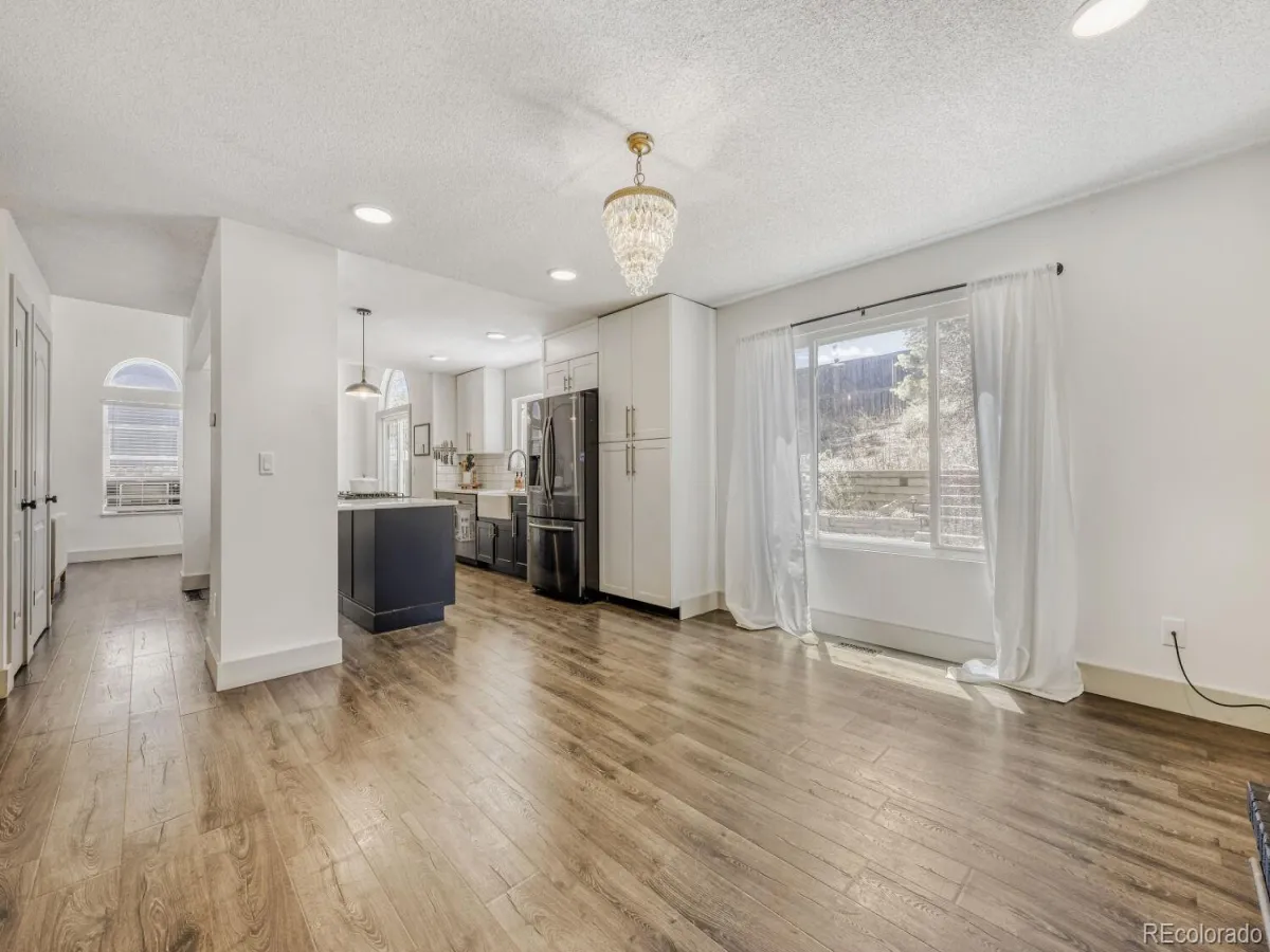 5849 S Jebel Way Aurora CO 80015 | MLS #REC9402125 05152026201614 1200 11