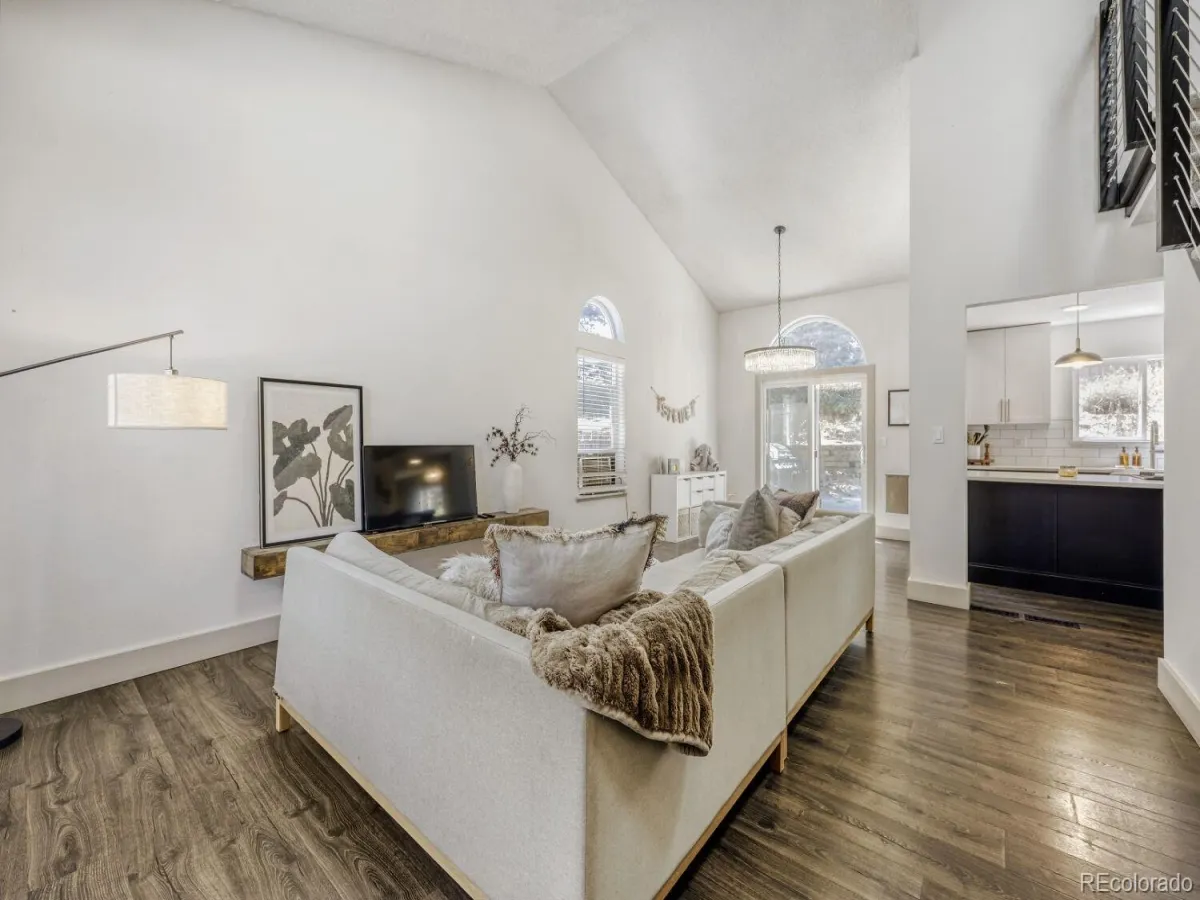 5849 S Jebel Way Aurora CO 80015 | MLS #REC9402125 05152026201614 1200 2