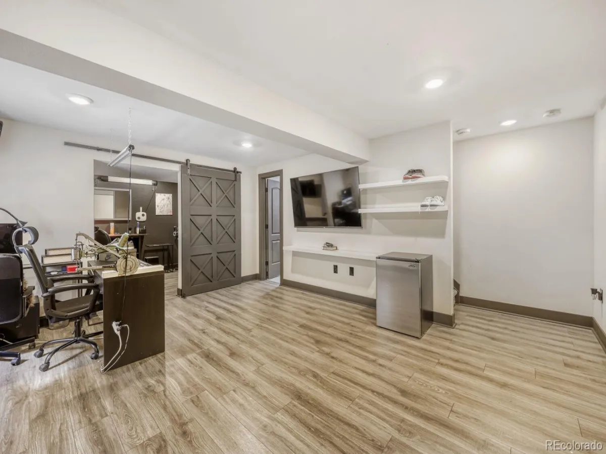 5849 S Jebel Way Aurora CO 80015 | MLS #REC9402125 05152026201614 1200 24