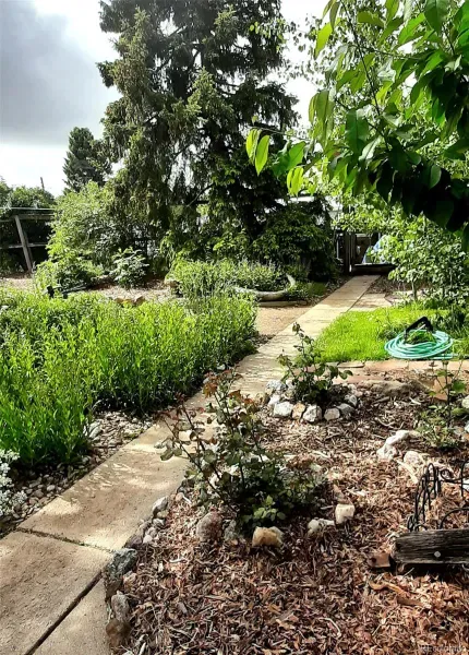 03262026193059 800 27