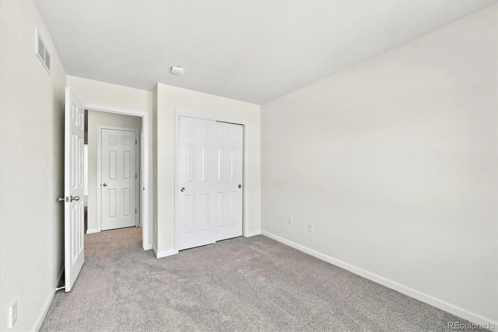 8705 E 29th Place Denver CO 80238 | MLS #REC9402527 08032026224622 1600 26