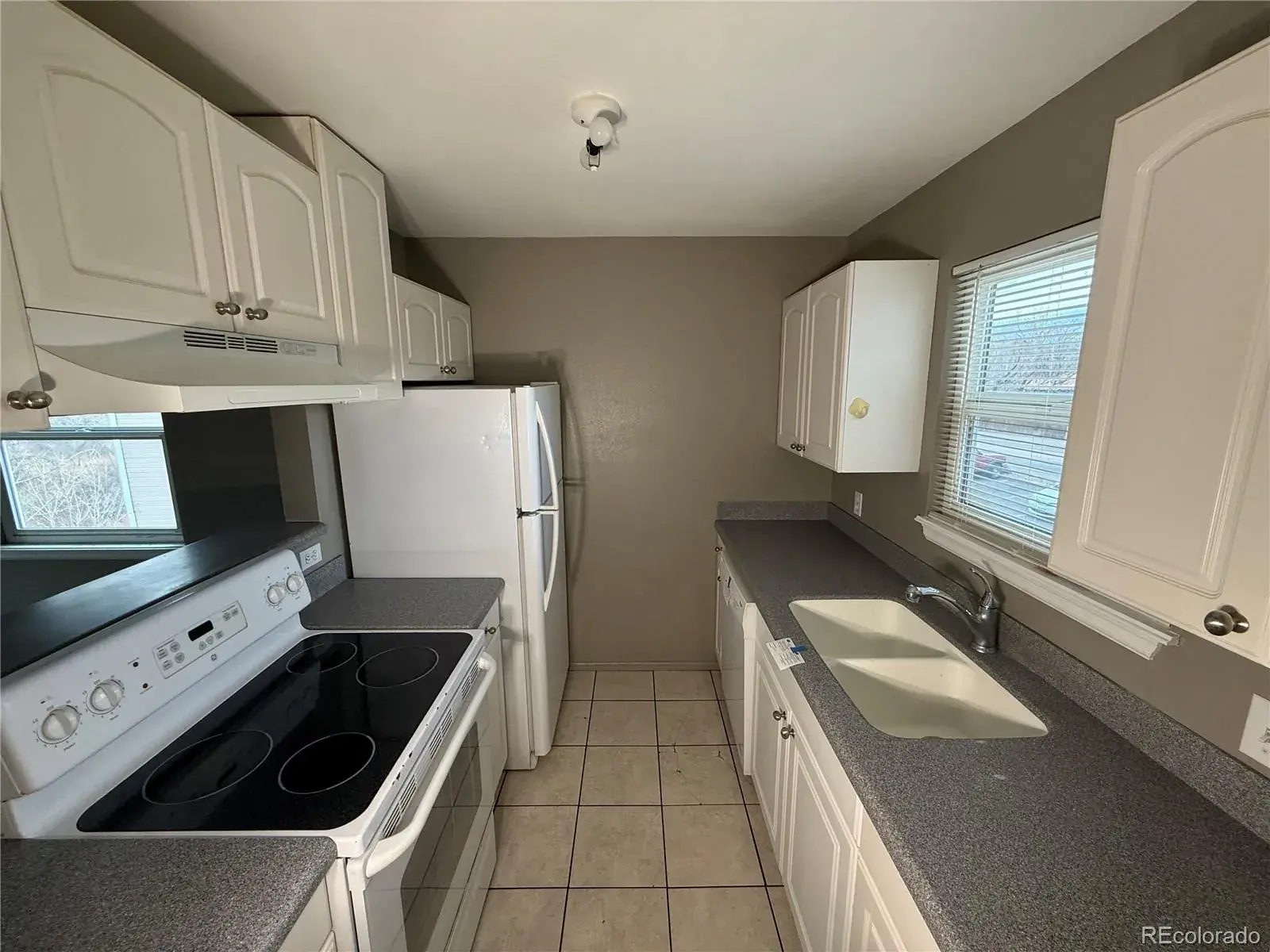 1211 S Gilbert Street Castle Rock CO 80104 | MLS #REC9402796 02142026025125 1600 11