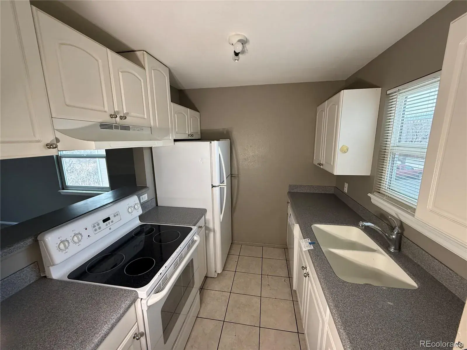 1211 S Gilbert Street Castle Rock CO 80104 | MLS #REC9402796 02142026025125 1600 12