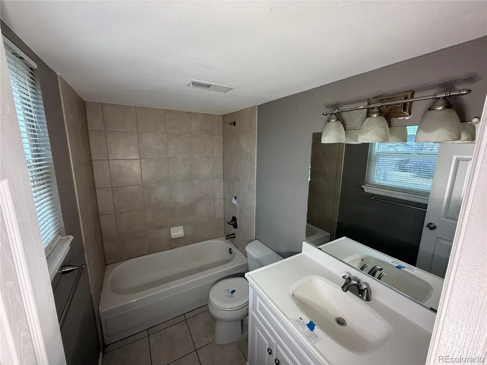 1211 S Gilbert Street Castle Rock CO 80104 | MLS #REC9402796 02142026025125 1600 16