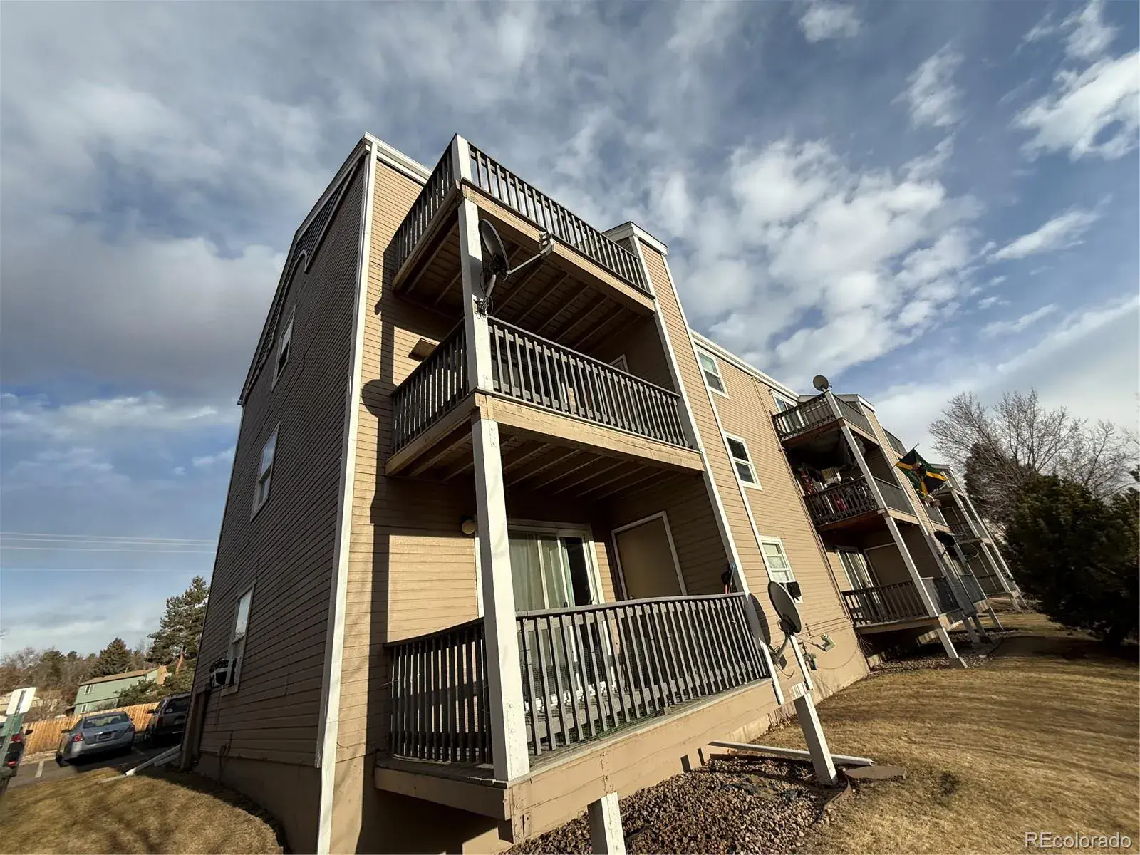 1211 S Gilbert Street Castle Rock CO 80104 | MLS #REC9402796 02142026025125 1600 2