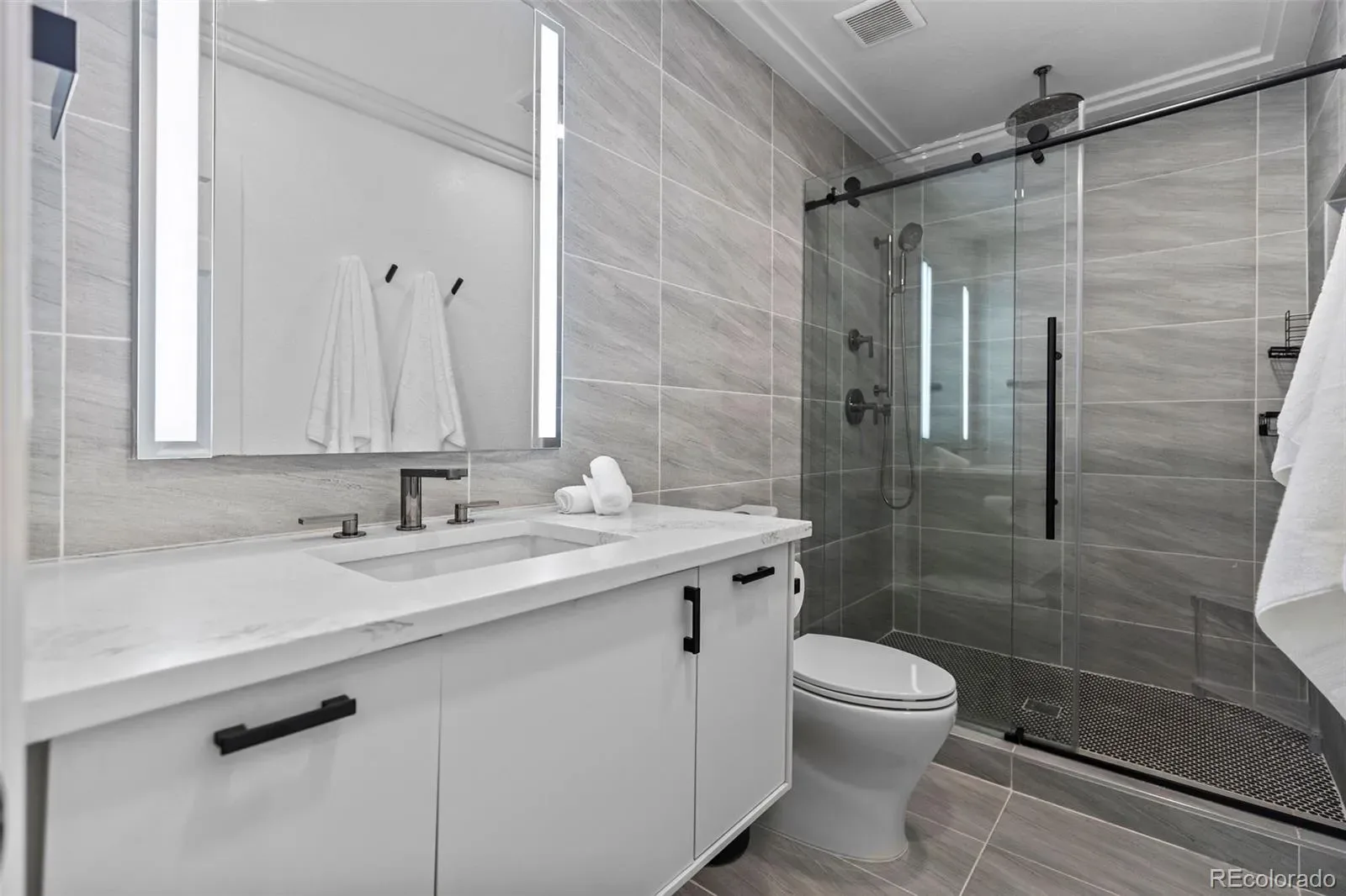 03102026212201 1600 22