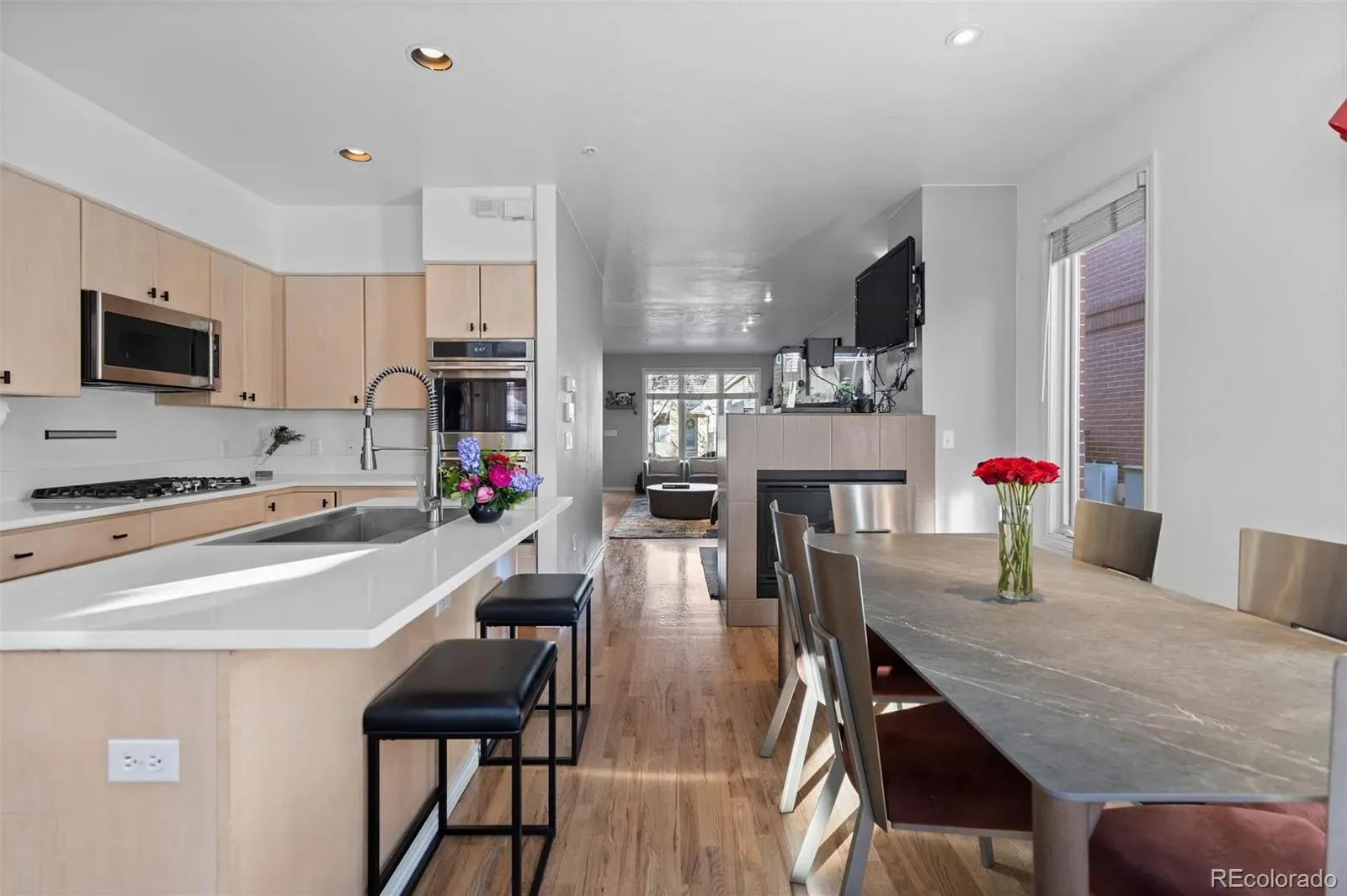 03102026212201 1600 9