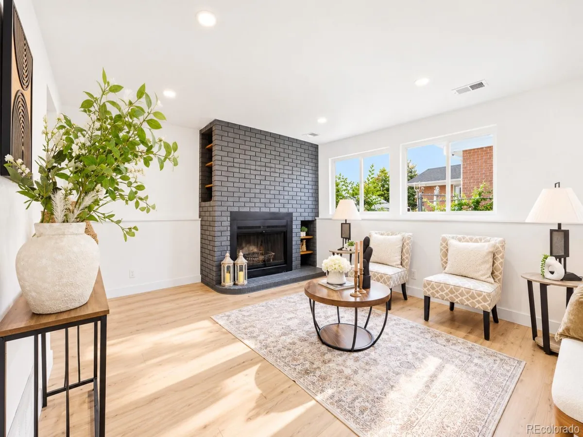11775 E Virginia Drive Aurora CO 80012 | MLS #REC9404923 10142026020257 1200 17
