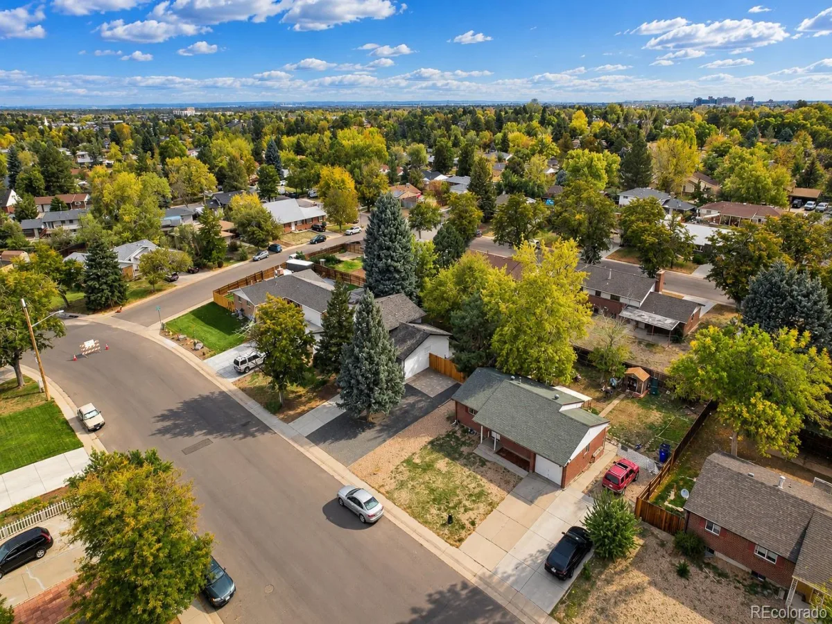 11775 E Virginia Drive Aurora CO 80012 | MLS #REC9404923 10142026020257 1200 4
