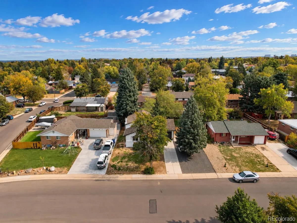 11775 E Virginia Drive Aurora CO 80012 | MLS #REC9404923 10142026020257 1200 5