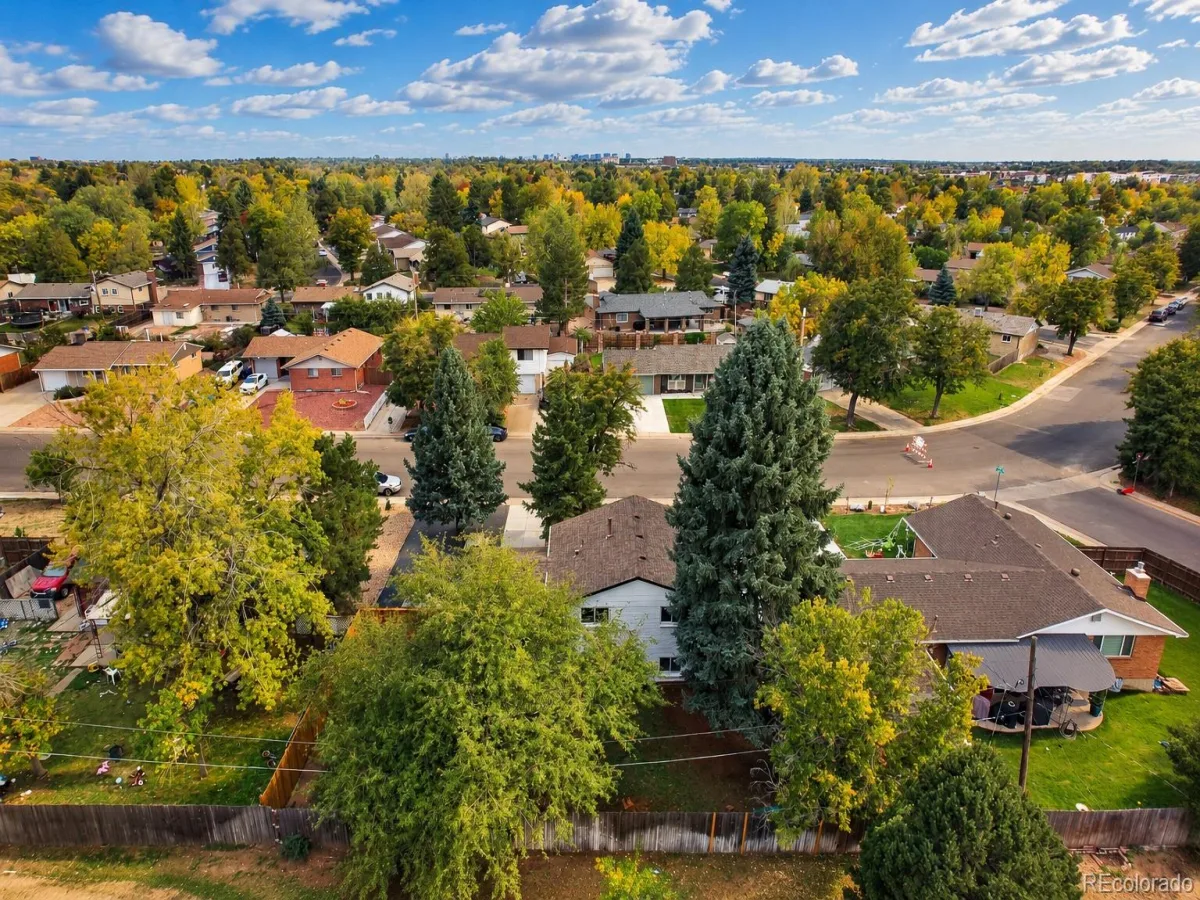 11775 E Virginia Drive Aurora CO 80012 | MLS #REC9404923 10142026020257 1200 6