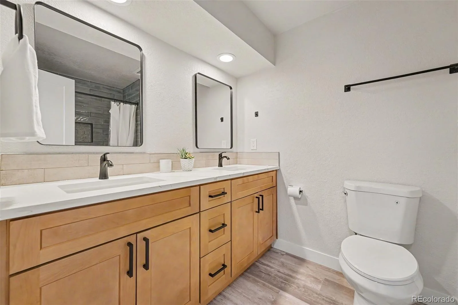 2740 S Kenton Court Aurora CO 80014 | MLS #REC9404943 08142026185238 1600 12