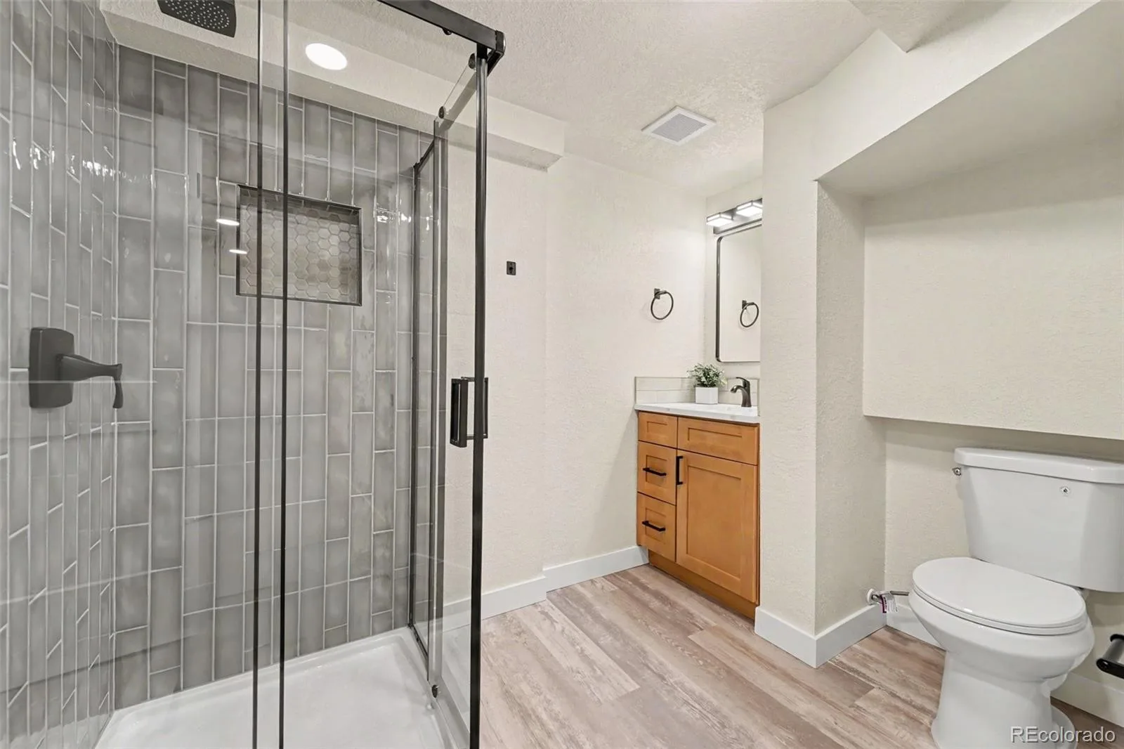 2740 S Kenton Court Aurora CO 80014 | MLS #REC9404943 08142026185238 1600 14