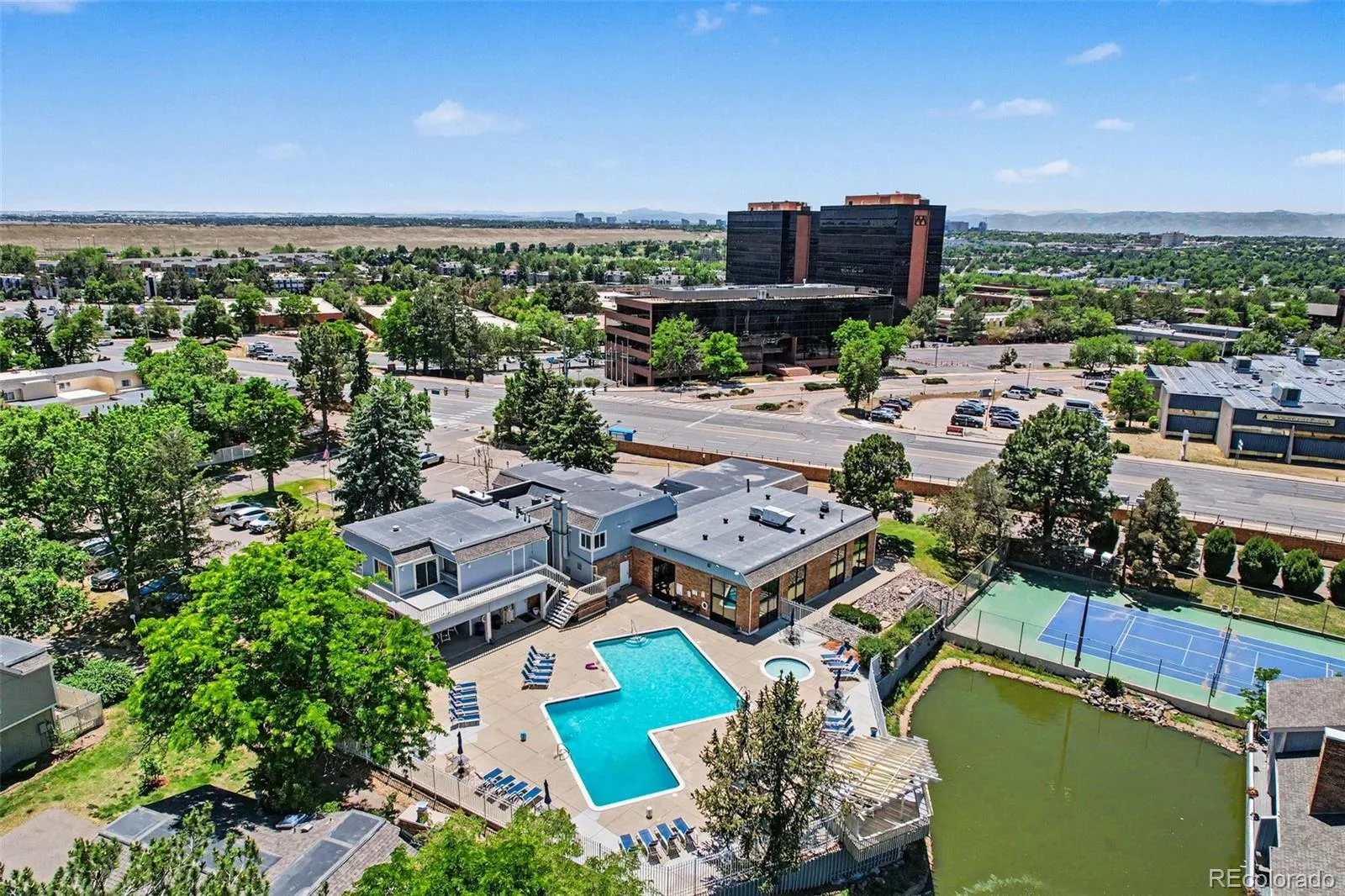 2740 S Kenton Court Aurora CO 80014 | MLS #REC9404943 08142026185238 1600 22