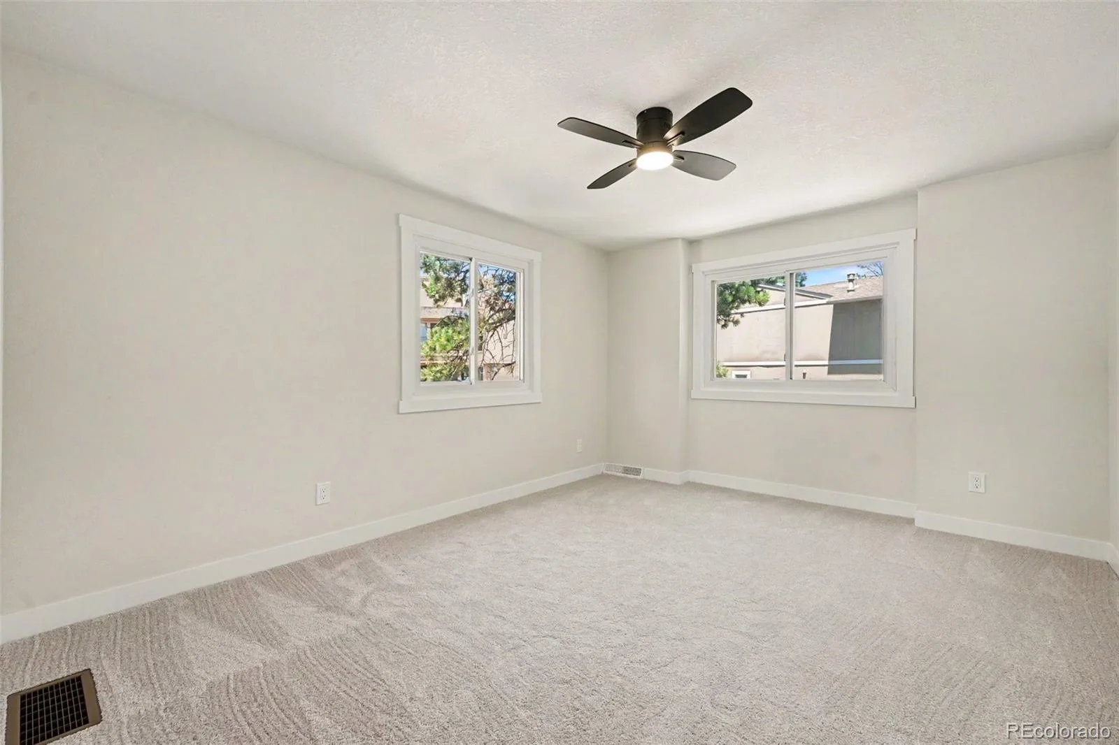 2740 S Kenton Court Aurora CO 80014 | MLS #REC9404943 08142026185238 1600 8