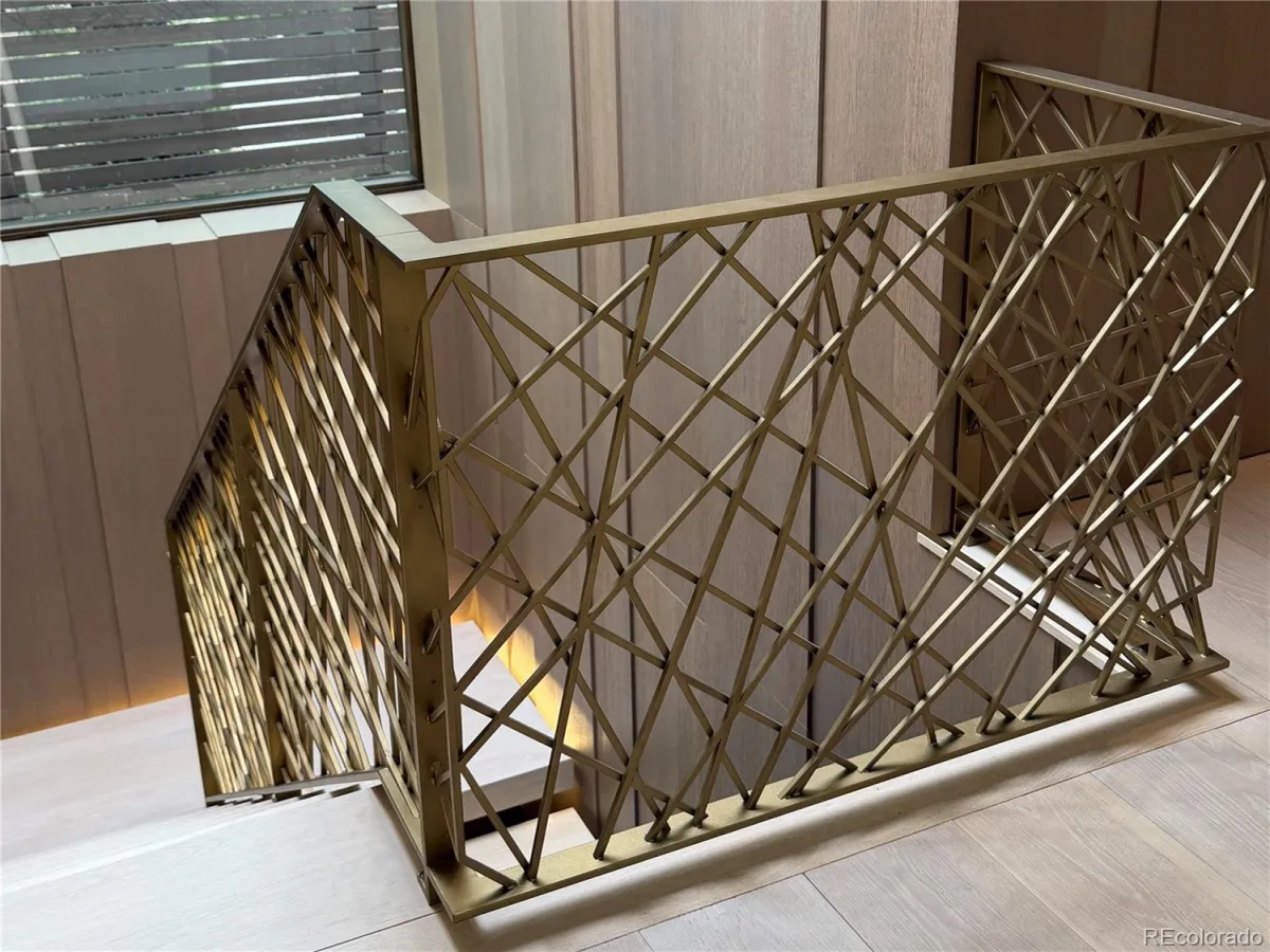 04092026045222 1200 30