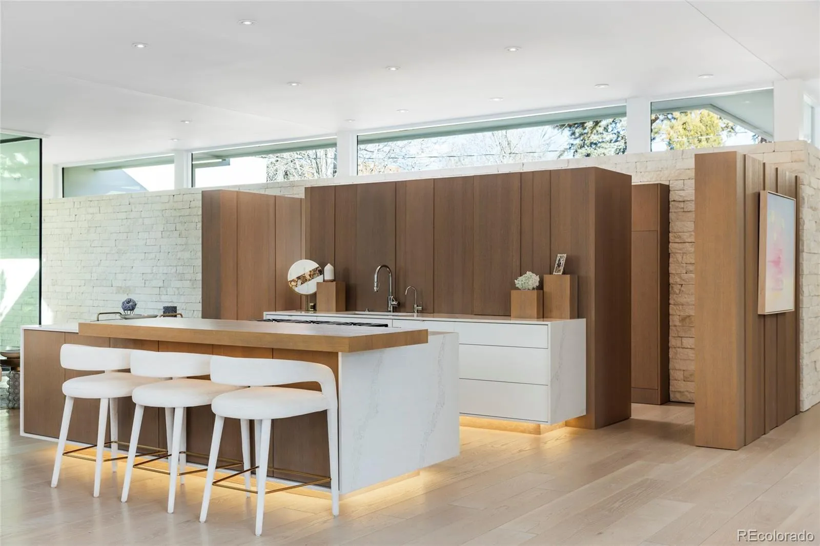 04092026045222 1600 11