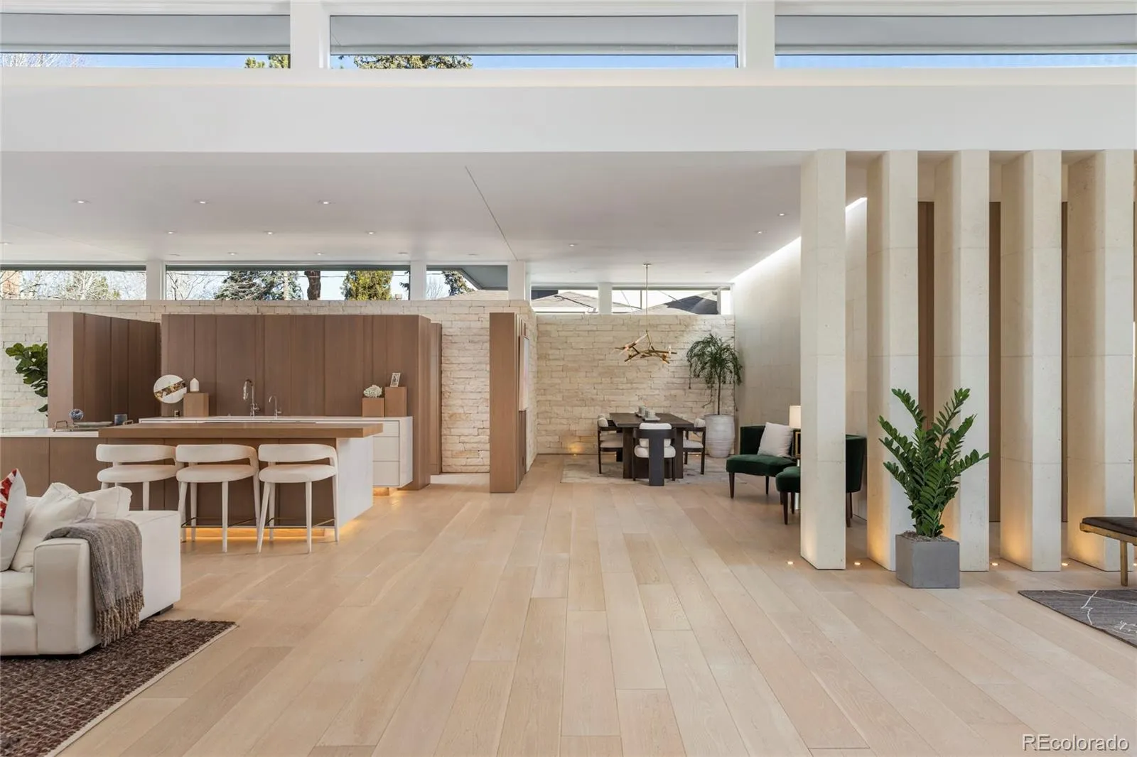 04092026045222 1600 2