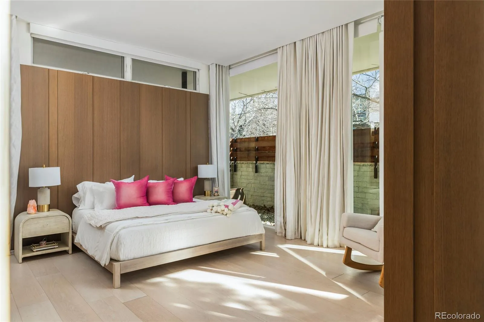 04092026045222 1600 21