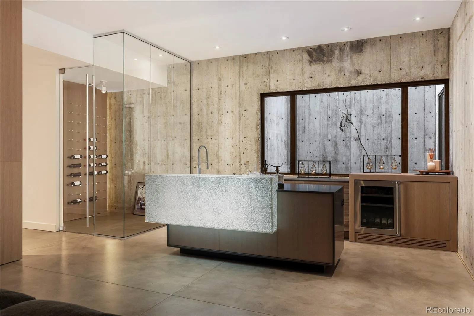 04092026045222 1600 34