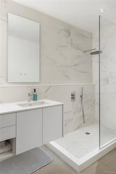 04092026045222 800 36