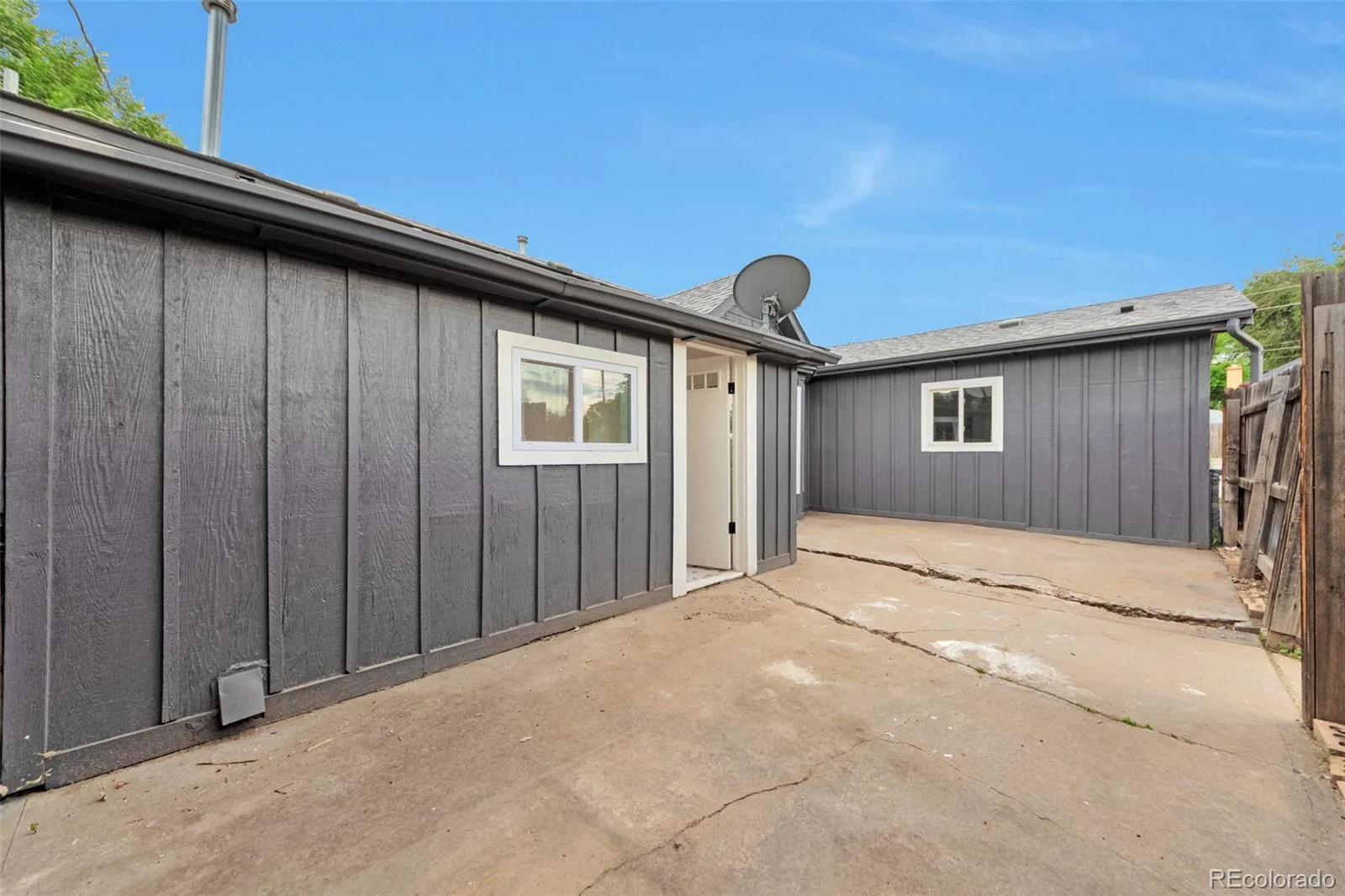 4595 S Fox Street Englewood CO 80110 MLS #REC9408200 06052026030622 1600 13