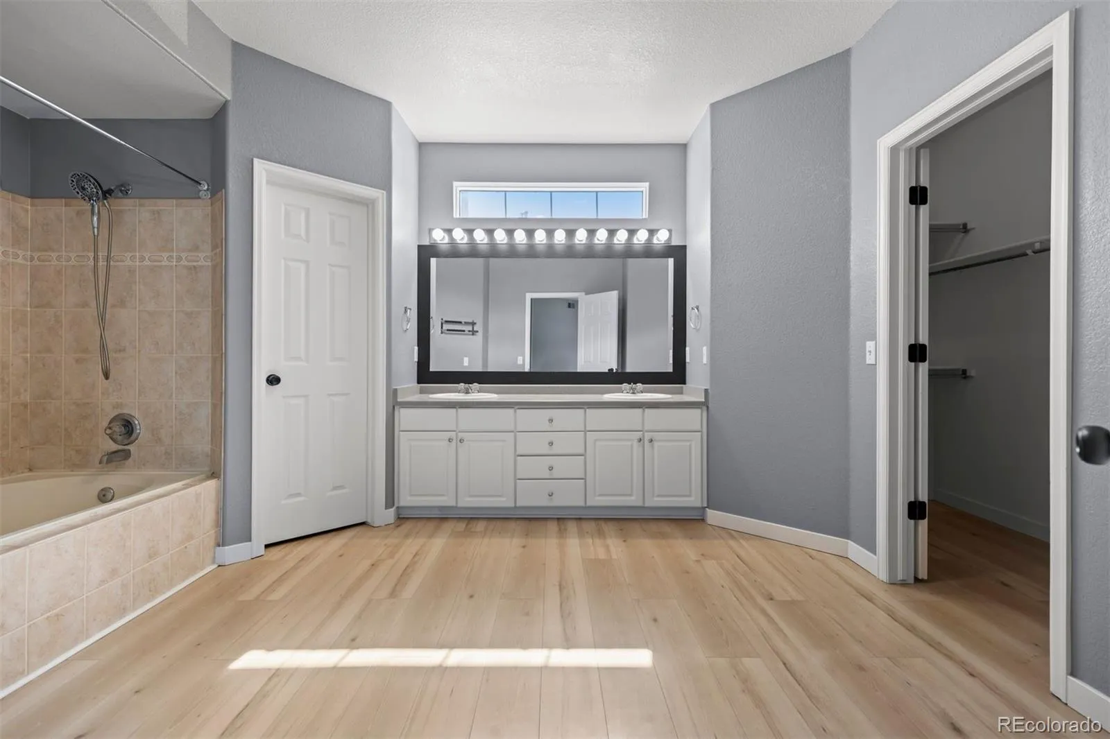 6840 Xavier Circle #3 Westminster CO 80030 | MLS #REC9409303 04072026015324 1600 24