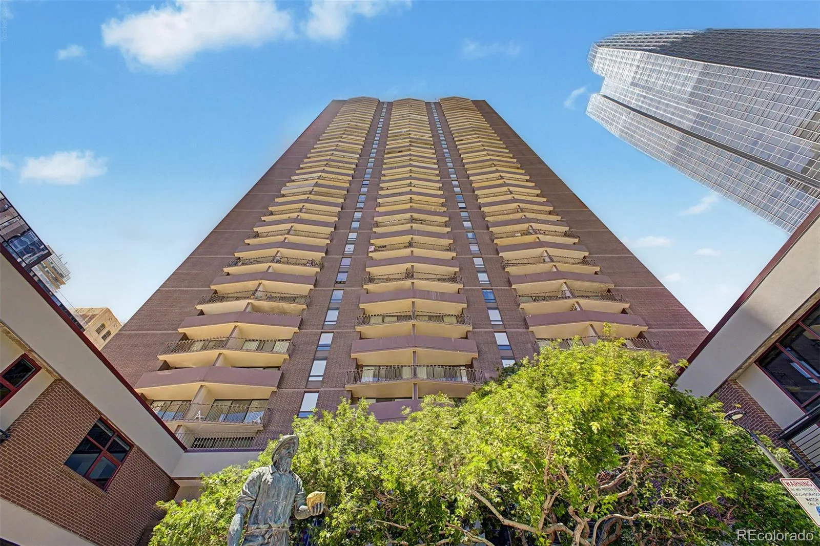 1020 15th Street #215 Denver CO 80202 MLS #REC9409328 06152026194812 1600 30