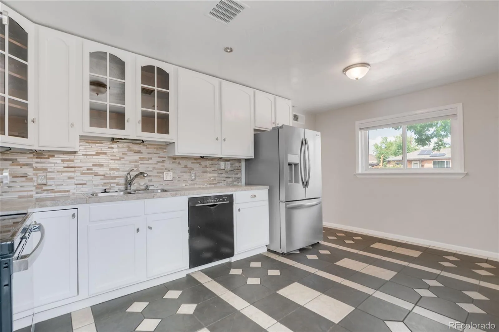 1560 Pueblo Court Thornton CO 80229 | MLS #REC9410339 07152026214602 1600 13