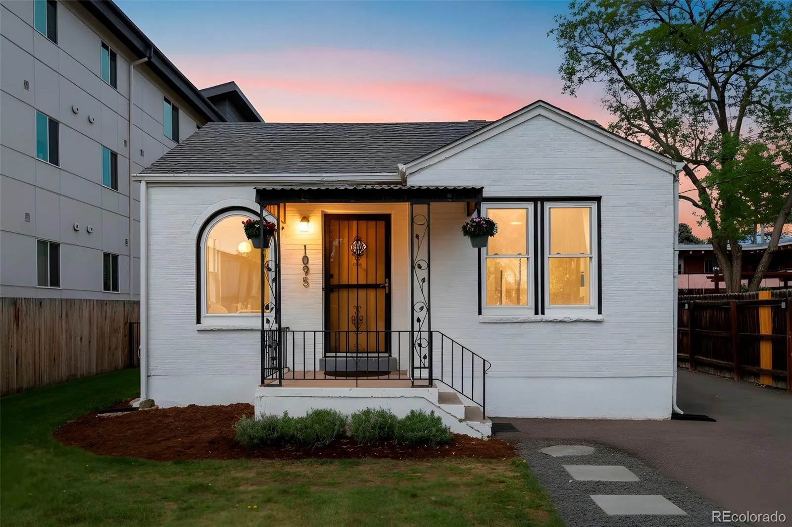 1095 Carr Street Lakewood CO 80214 MLS #REC9410380 04302026200031 1600 0