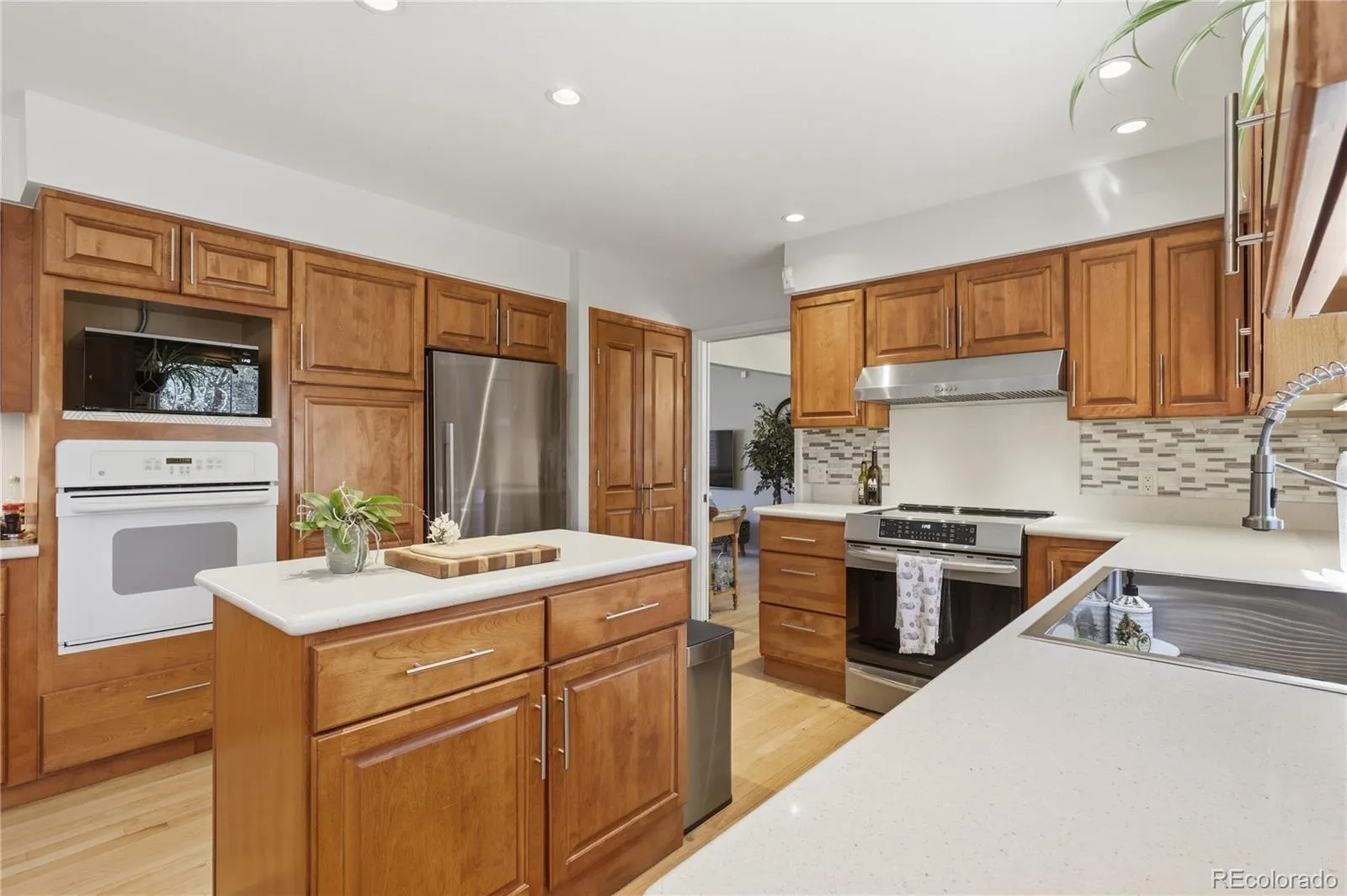 04082026130548 1600 19